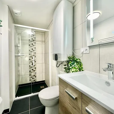 Le Populaire, Cosy Et Lumineux Limoges